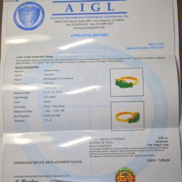 Emerald 3.55ct Solid 22K Yellow Gold Ring - Picture 3 of 9